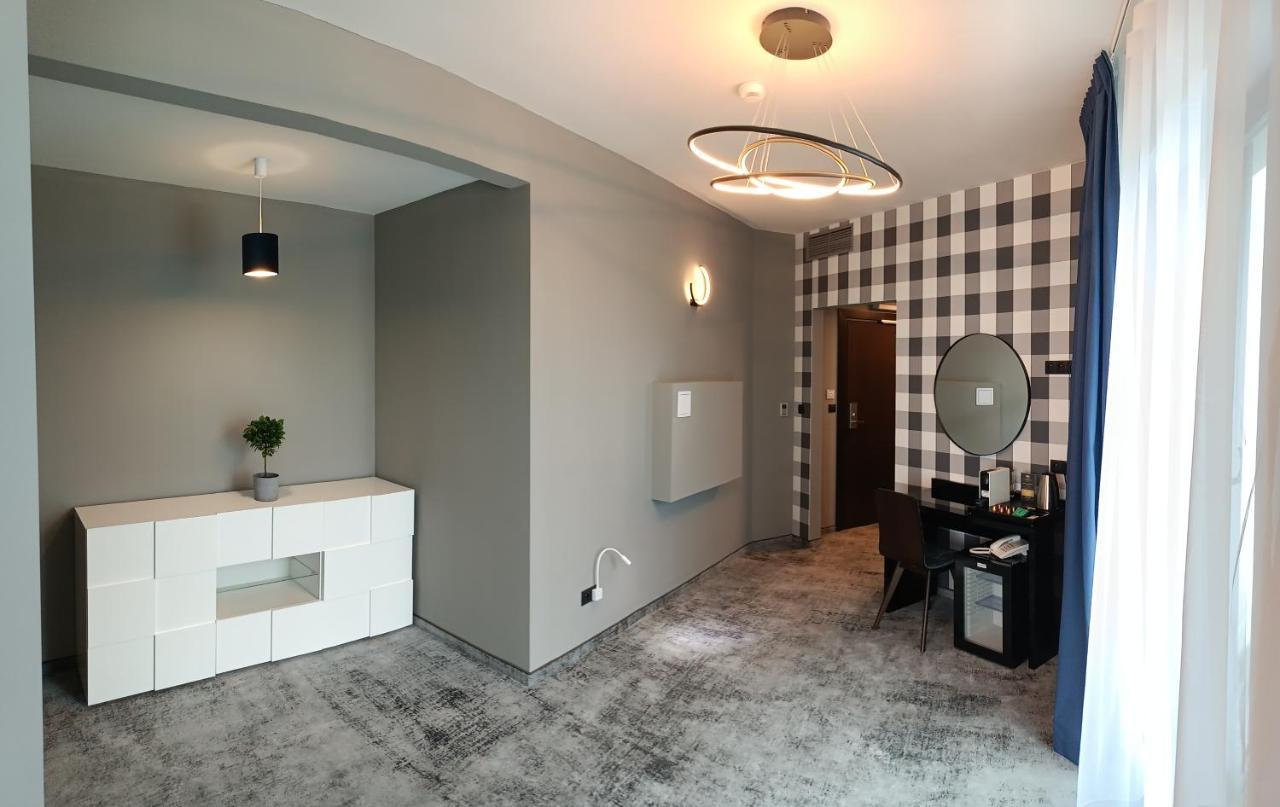 Hotel Sanova Jarosław Eksteriør billede