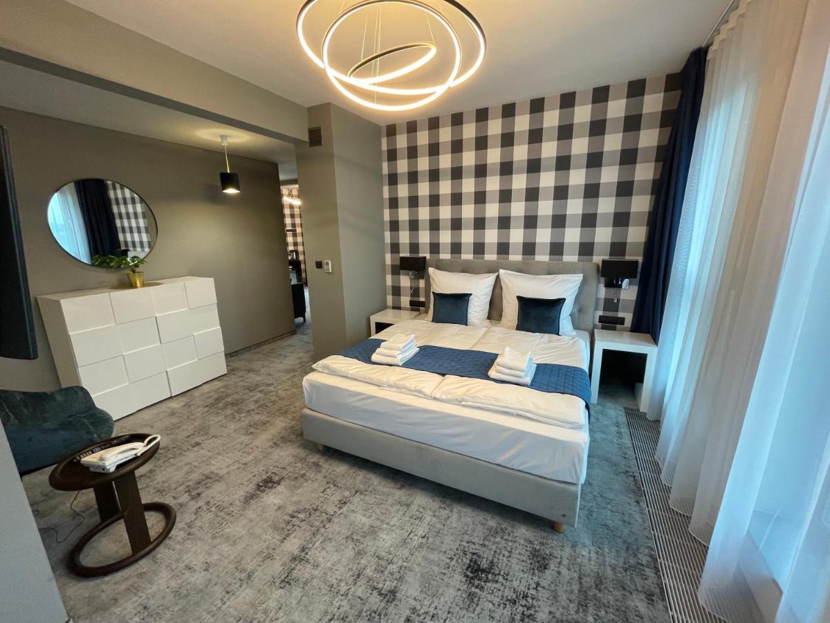 Hotel Sanova Jarosław Eksteriør billede