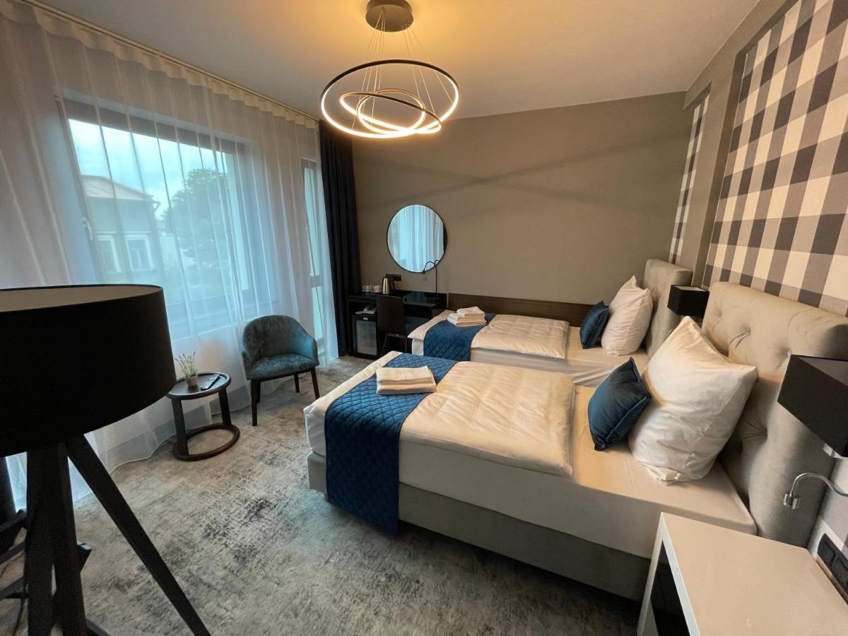 Hotel Sanova Jarosław Eksteriør billede