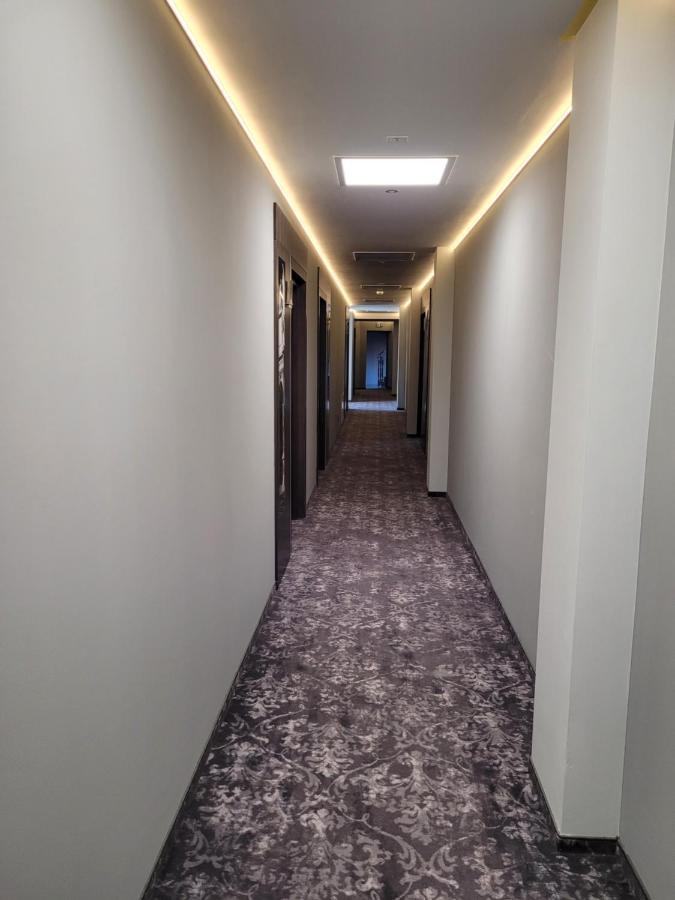 Hotel Sanova Jarosław Eksteriør billede