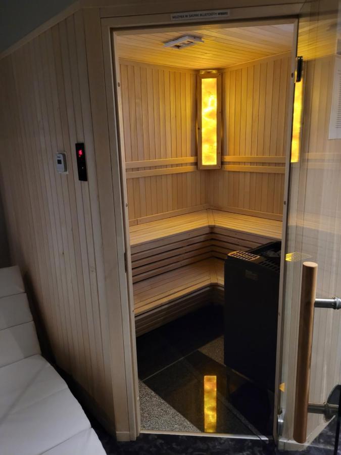 Hotel Sanova Jarosław Eksteriør billede