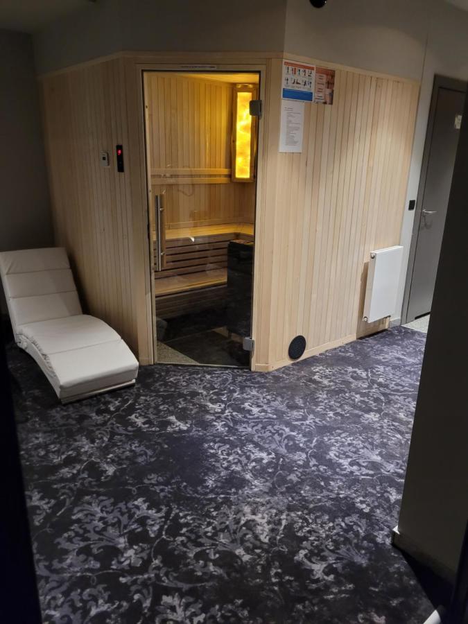 Hotel Sanova Jarosław Eksteriør billede
