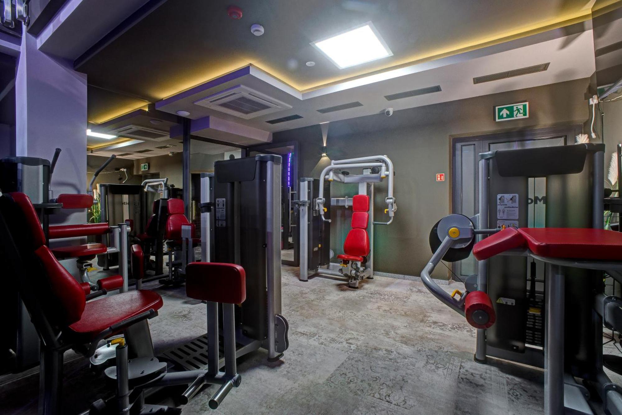 Hotel Sanova Jarosław Eksteriør billede