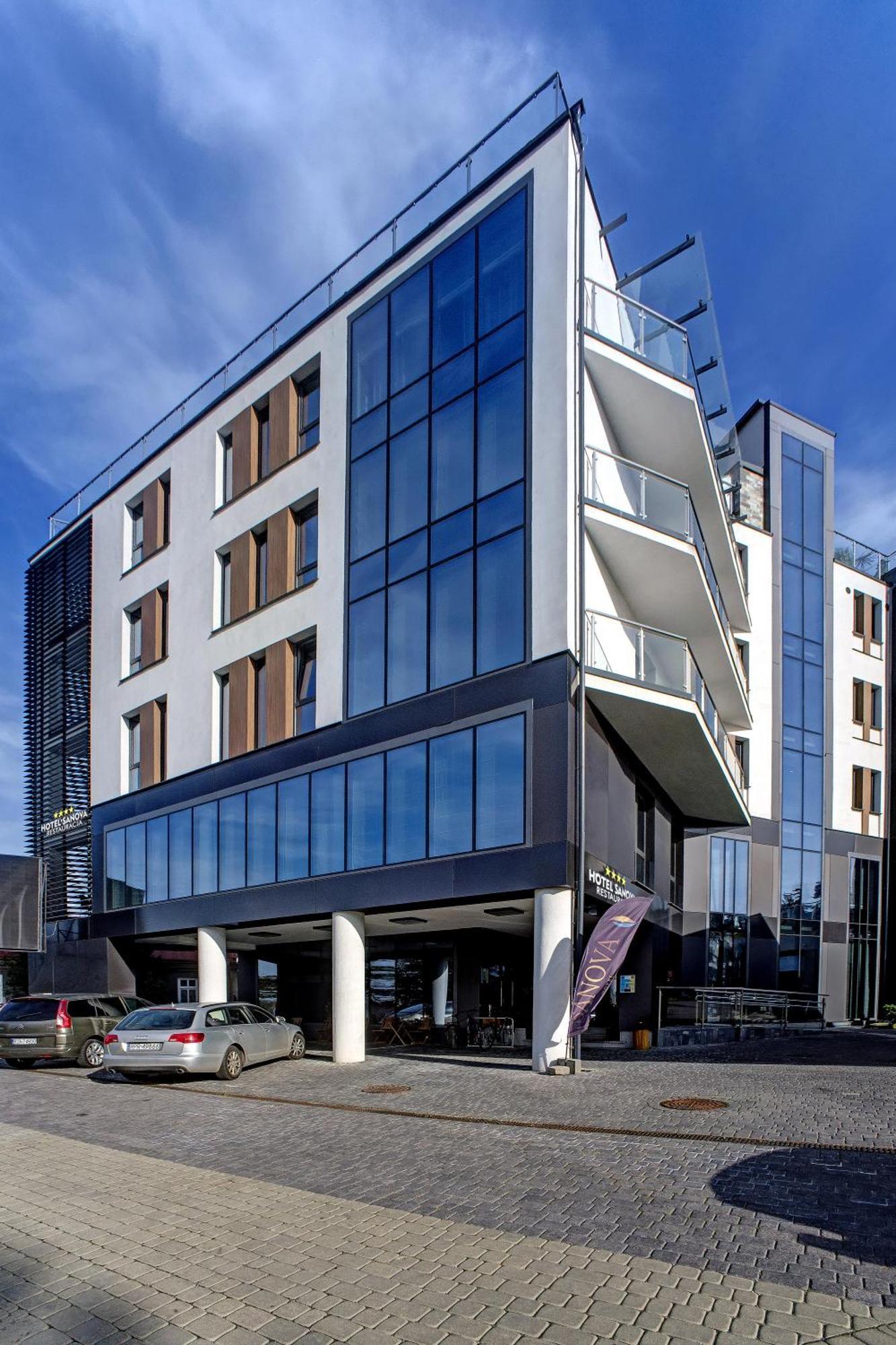 Hotel Sanova Jarosław Eksteriør billede